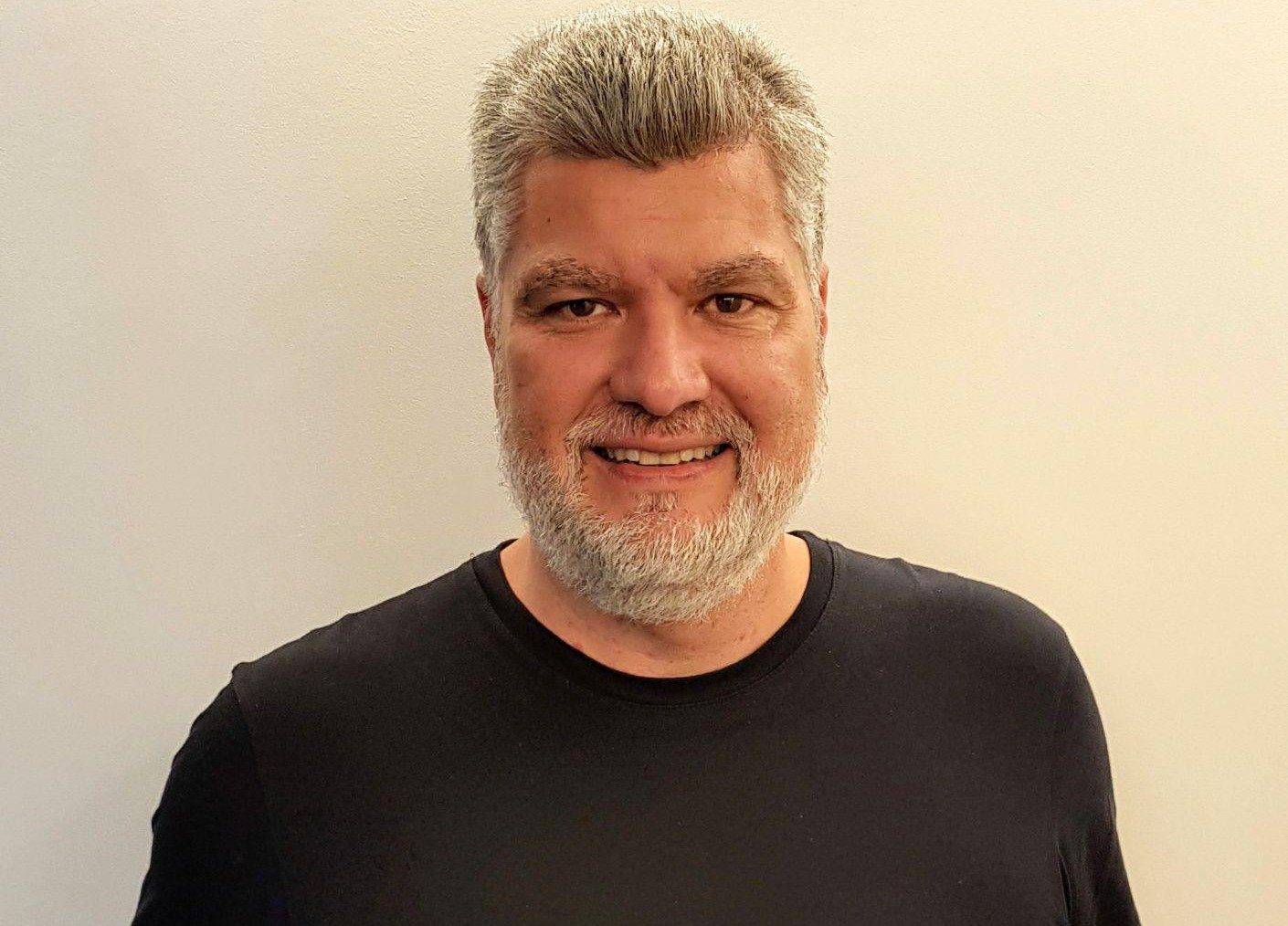 Roberto Arruda, diretor comercial da Sky.One