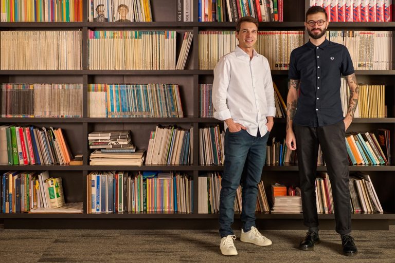 Rodrigo Marques, Diretor de Estratégia e Alexandre Rizzuti, Head de Design da FutureBrand