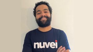 Nivaldo Favaro Junior, engenheiro de implementação APM da Nuvei