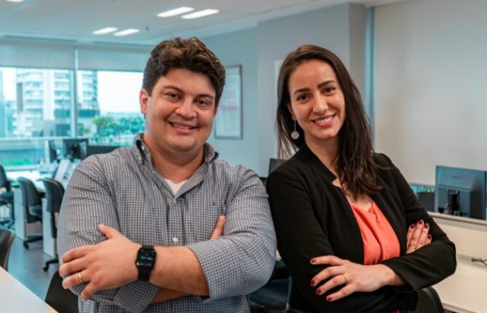 André, CEO da A7B, e Adriana Campos, CEO da Adtail. Foto: divulgação.