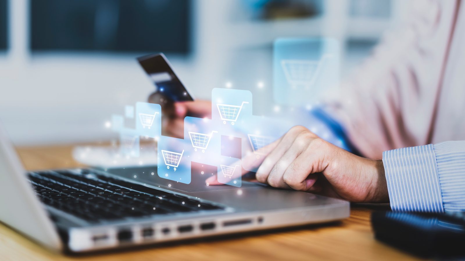 hands typing on computer Foto: Have a nice day/AdobeStock