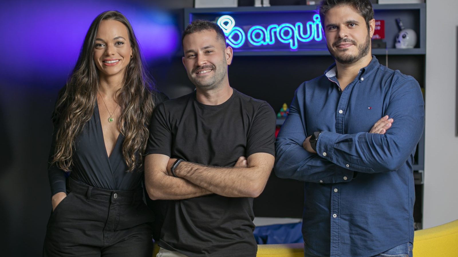 Founders-VR-Retratos2022-545—color Isis Abbud, Vitor de Araujo e Christian de Cico, co-fundadores da Arquivei. Foto: Victor Rocha.