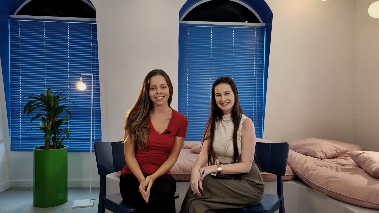 Imagem do WhatsApp de 2023-02-13 à(s) 15.03.58 Ana Paula e Jessica Rita na sede do Asaas, em Joinville.