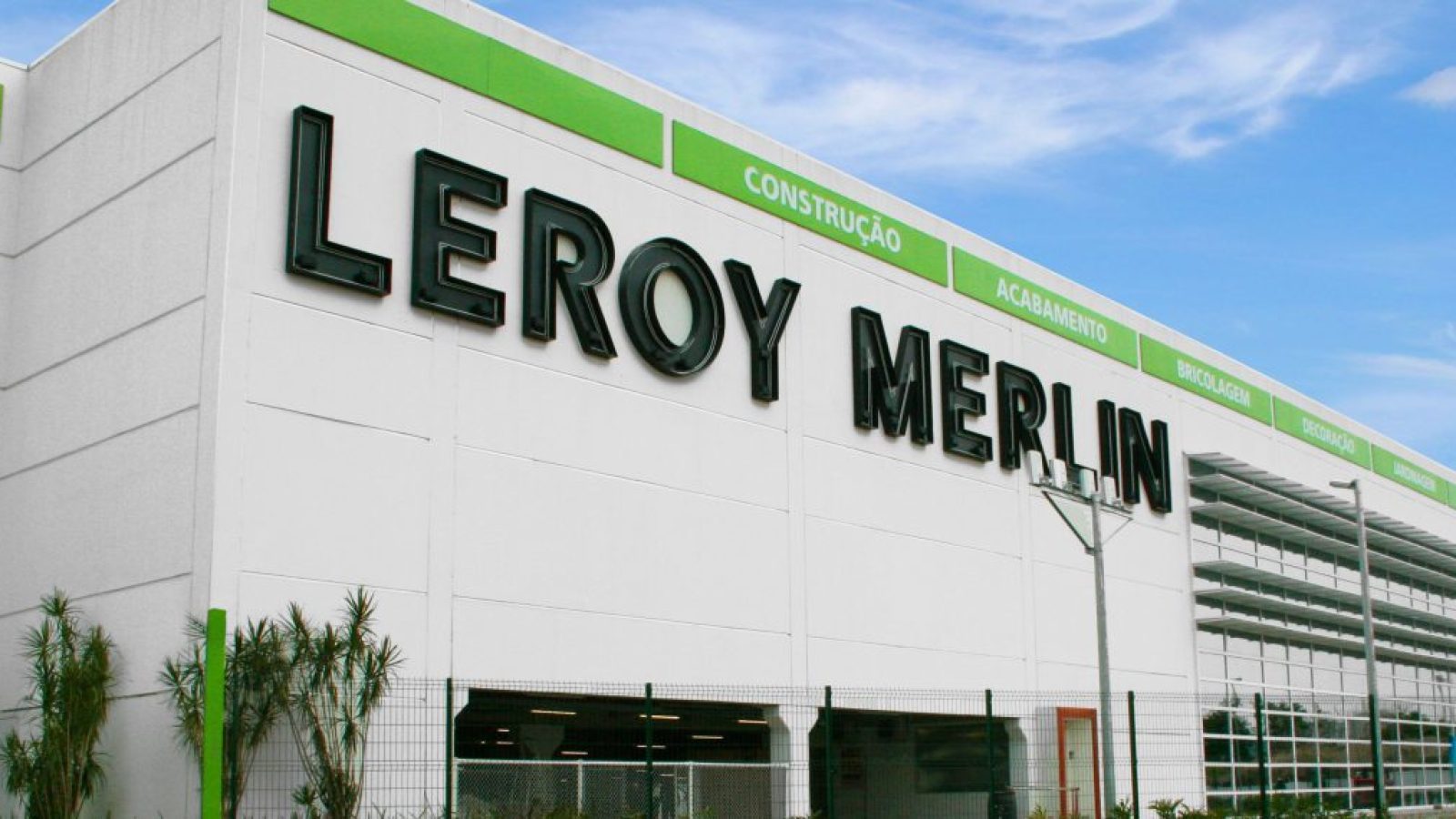 LEROY-MERLIN-investe-R-80-milhoes-em-novo-centro-de-distribuicao-1140×570 Foto: divulgação.