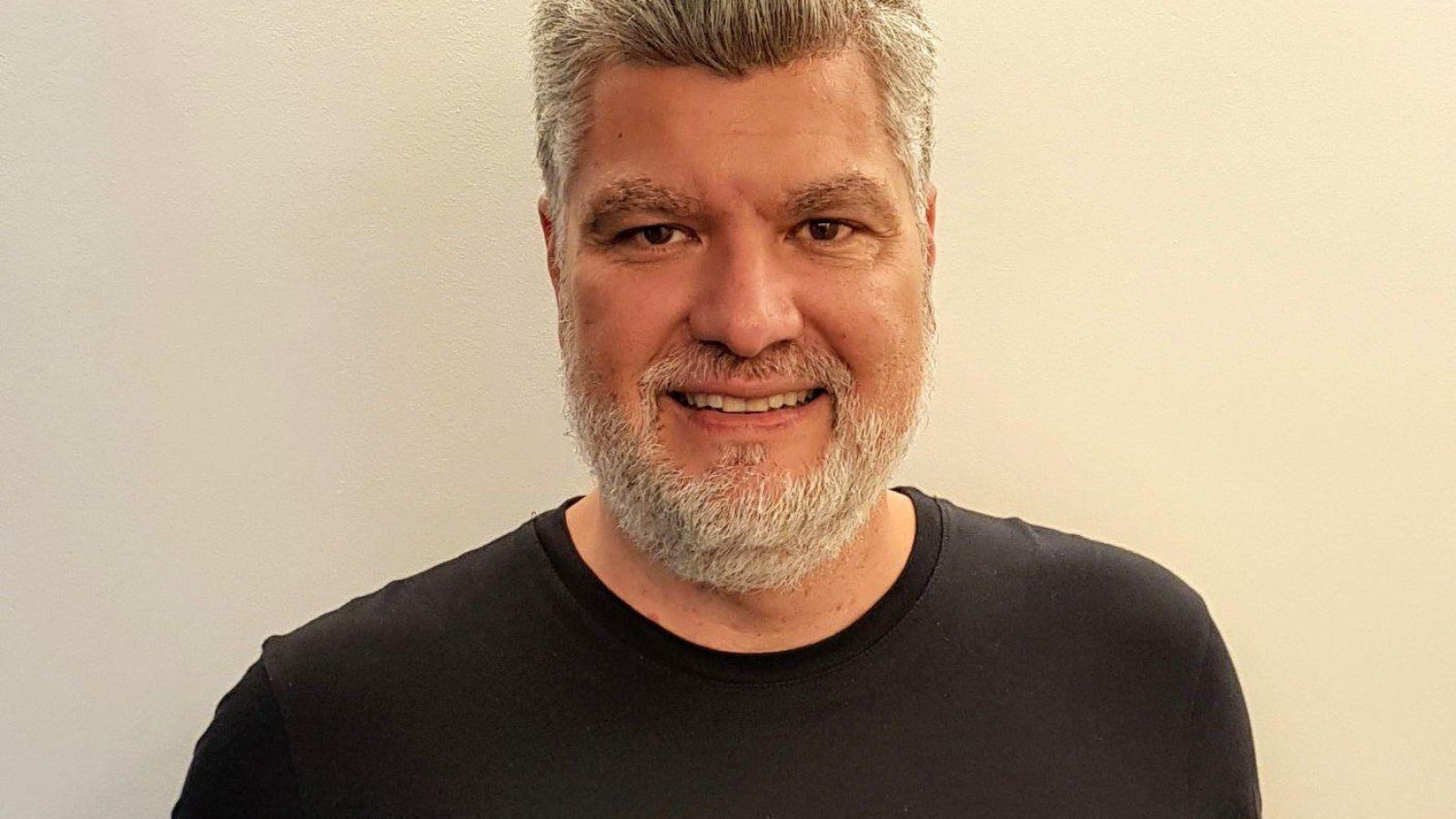 Roberto Arruda, diretor comercial da Sky.One