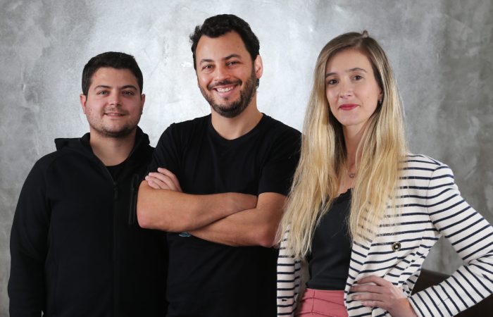Fernando Carrasco, Marcos Salama e Laura Camargo, cofundadores da Inventa.